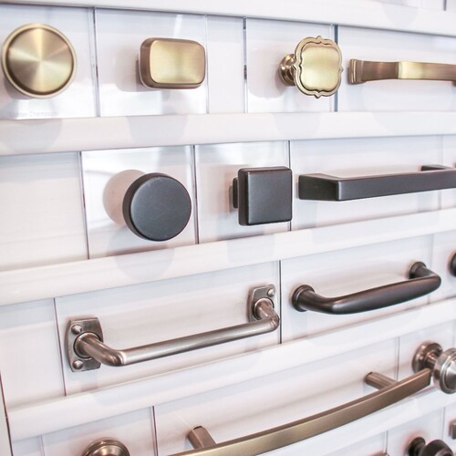 How To Determine The Right Decorative Cabinet Hardware?