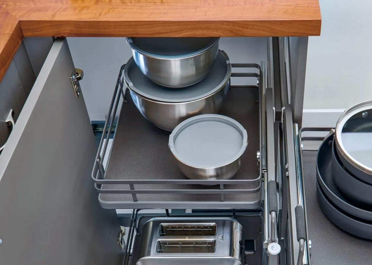 Kipco Cabinet Hardware Showroom